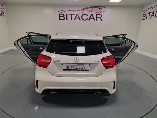 Mercedes-Benz A 180 CDi BlueEfficiency AMG Line 36