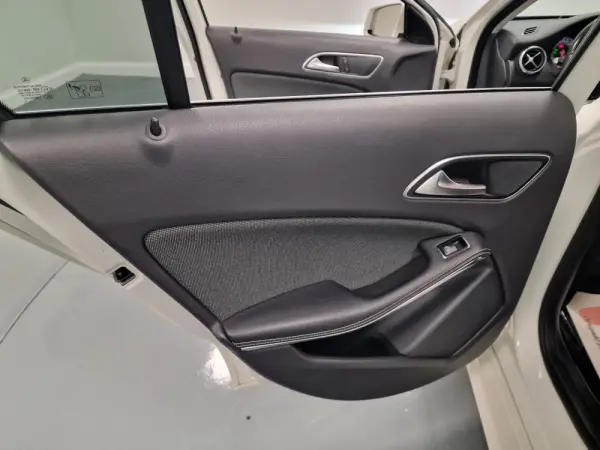 Mercedes-Benz A 180 CDi BlueEfficiency AMG Line 45