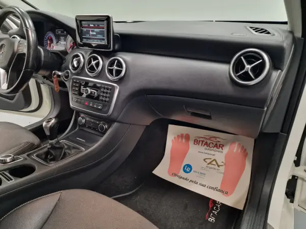 Mercedes-Benz A 180 CDi BlueEfficiency AMG Line 60