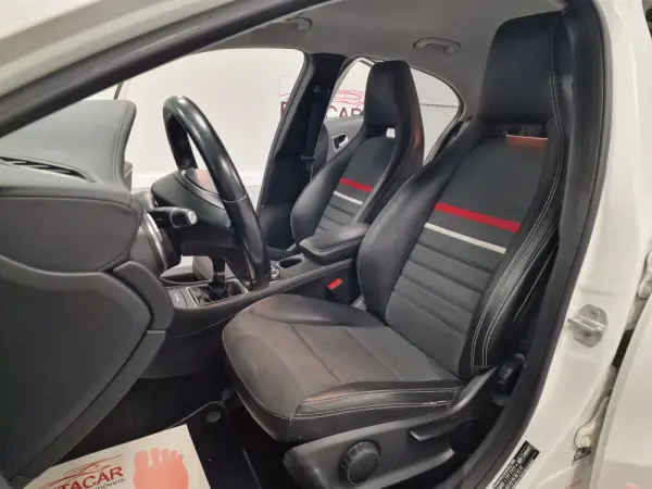 Mercedes-Benz A 180 CDi BlueEfficiency AMG Line 63