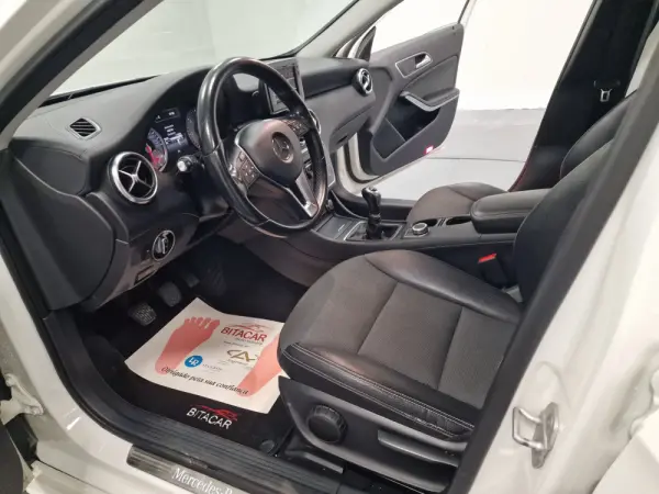 Mercedes-Benz A 180 CDi BlueEfficiency AMG Line 65