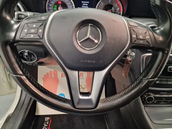 Mercedes-Benz A 180 CDi BlueEfficiency AMG Line 74