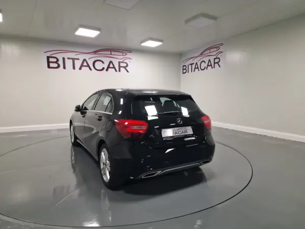 Mercedes-Benz A 180 d Urban 21