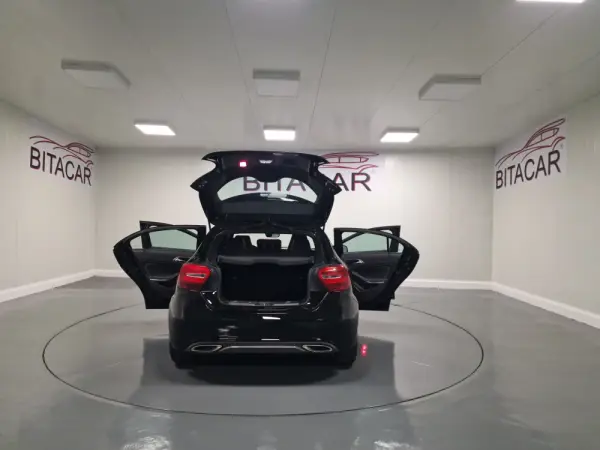 Mercedes-Benz A 180 d Urban 38