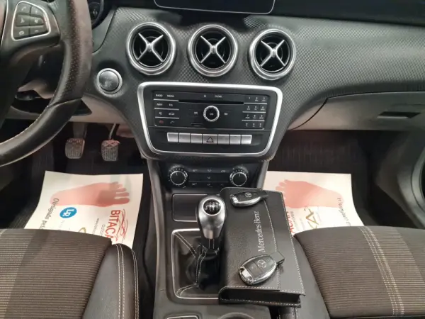 Mercedes-Benz A 180 d Urban 44