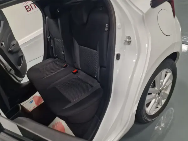 Nissan Micra 1.0 IG-T N CONNECTA 31