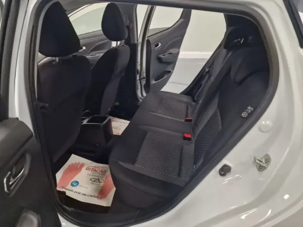 Nissan Micra 1.0 IG-T N CONNECTA 32