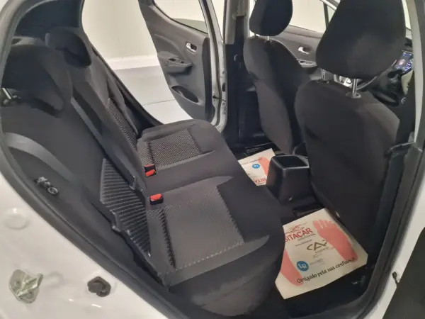 Nissan Micra 1.0 IG-T N CONNECTA 38
