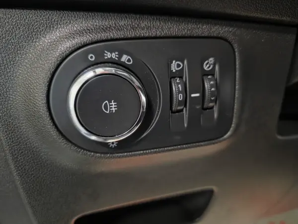 Opel Corsa 1.3 CDTI VAN IVA DEDUTÍVEL 57