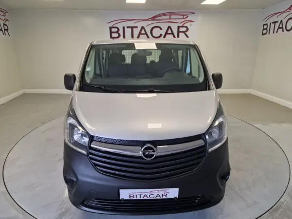 Opel Vivaro COMBI 1.6 CDTI L1H1 APENAS 28.000KMS 58€ IUC 9