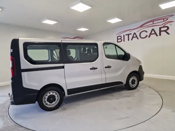 Opel Vivaro COMBI 1.6 CDTI L1H1 APENAS 28.000KMS 58€ IUC 44