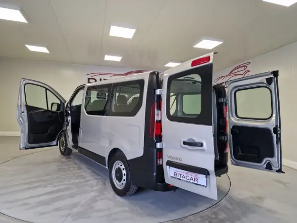 Opel Vivaro COMBI 1.6 CDTI L1H1 APENAS 28.000KMS 58€ IUC 46