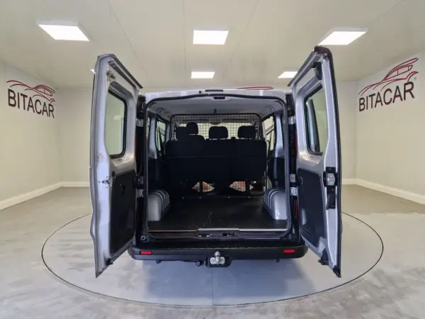 Opel Vivaro COMBI 1.6 CDTI L1H1 APENAS 28.000KMS 58€ IUC 49