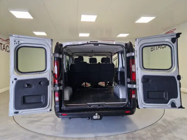 Opel Vivaro COMBI 1.6 CDTI L1H1 APENAS 28.000KMS 58€ IUC 50