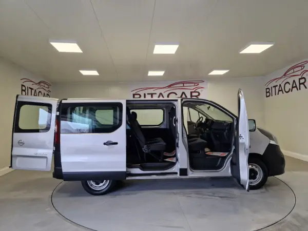 Opel Vivaro COMBI 1.6 CDTI L1H1 APENAS 28.000KMS 58€ IUC 53