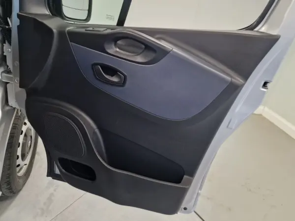 Opel Vivaro COMBI 1.6 CDTI L1H1 APENAS 28.000KMS 58€ IUC 59