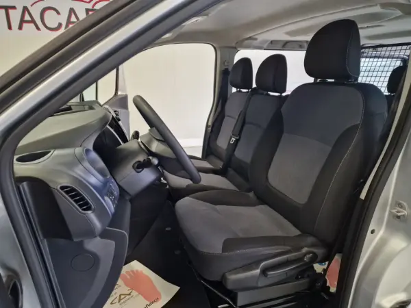 Opel Vivaro COMBI 1.6 CDTI L1H1 APENAS 28.000KMS 58€ IUC 71