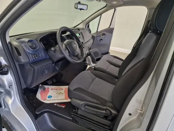 Opel Vivaro COMBI 1.6 CDTI L1H1 APENAS 28.000KMS 58€ IUC 73