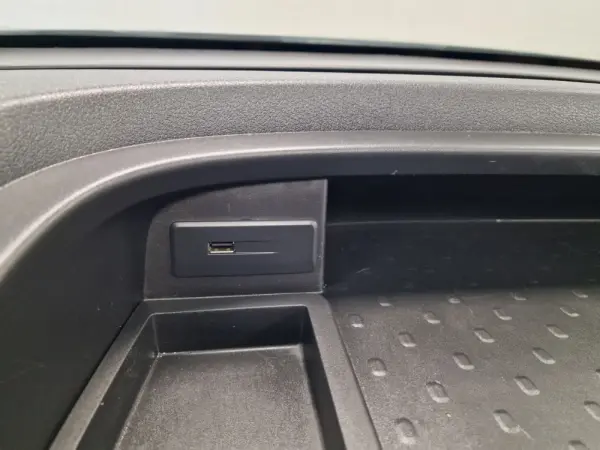 Opel Vivaro COMBI 1.6 CDTI L1H1 APENAS 28.000KMS 58€ IUC 85