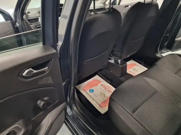 Renault Clio 1.5 Blue dCi Intens 29