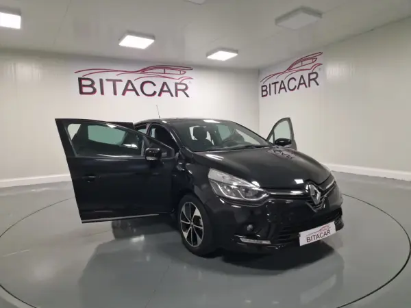 Renault Clio 1.5 DCI LIMITED GPS 41