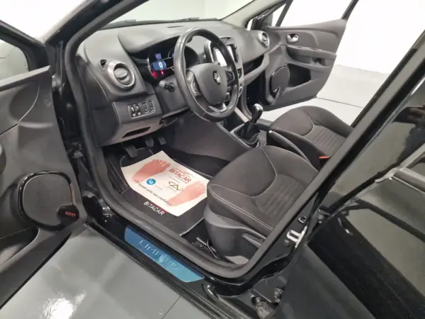 Renault Clio 1.5 DCI LIMITED GPS 81