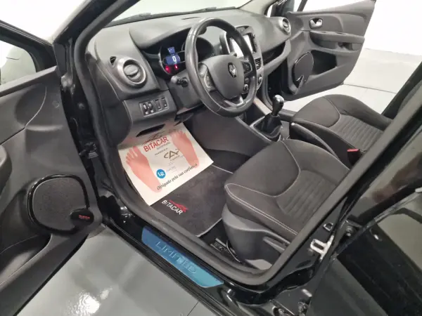 Renault Clio 1.5 DCI LIMITED GPS 82