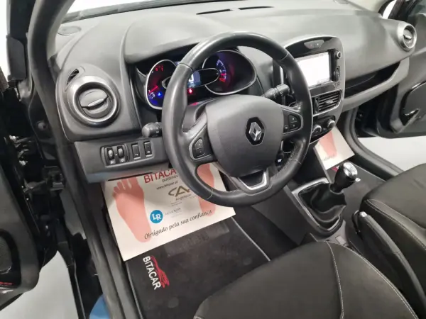 Renault Clio 1.5 DCI LIMITED GPS 84