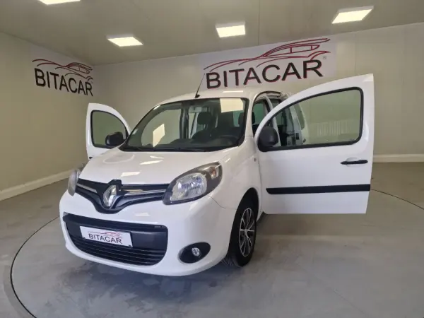 Renault Kangoo COMBI 1.5 DCI LUGARES 5 8