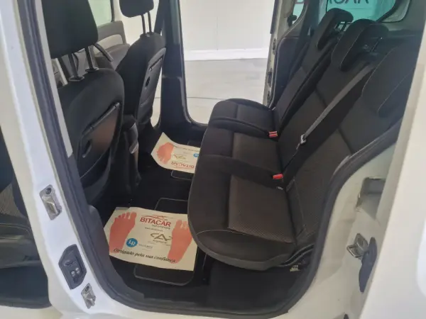 Renault Kangoo COMBI 1.5 DCI LUGARES 5 19
