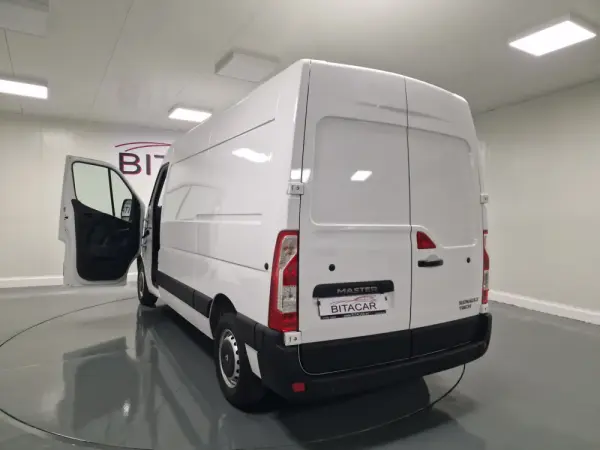 Renault Master L2H2 2.3 DCI 130CV GPS CAM TRASEIRA IVA DEDUTIVEL 36