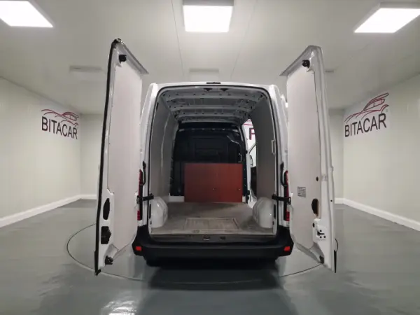 Renault Master L2H2 2.3 DCI 130CV GPS CAM TRASEIRA IVA DEDUTIVEL 41