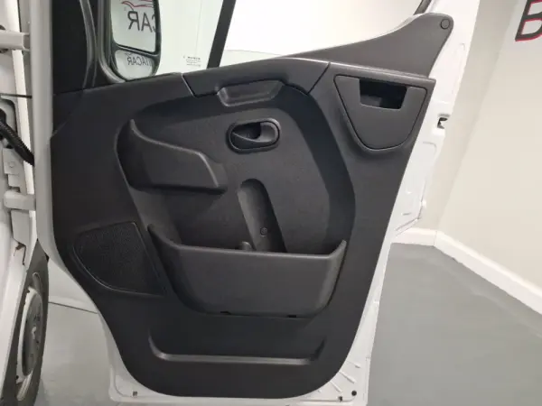 Renault Master L2H2 2.3 DCI 130CV GPS CAM TRASEIRA IVA DEDUTIVEL 47