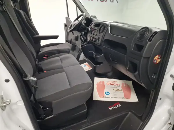 Renault Master L2H2 2.3 DCI 130CV GPS CAM TRASEIRA IVA DEDUTIVEL 55