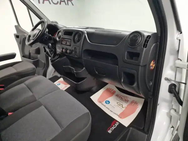 Renault Master L2H2 2.3 DCI 130CV GPS CAM TRASEIRA IVA DEDUTIVEL 56