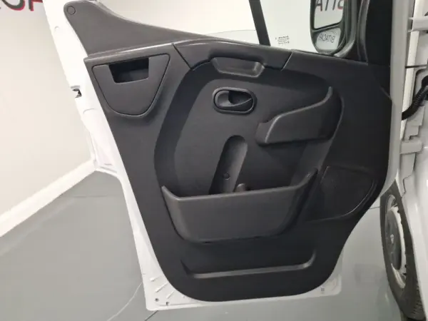 Renault Master L2H2 2.3 DCI 130CV GPS CAM TRASEIRA IVA DEDUTIVEL 64