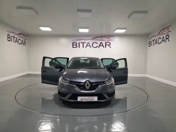 Renault Mégane 1.5 Blue dCi Limited 13