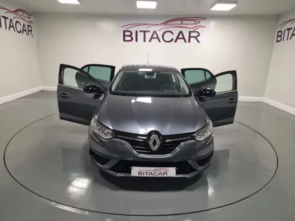 Renault Mégane 1.5 Blue dCi Limited 14