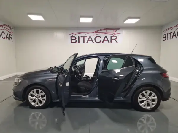 Renault Mégane 1.5 Blue dCi Limited 33