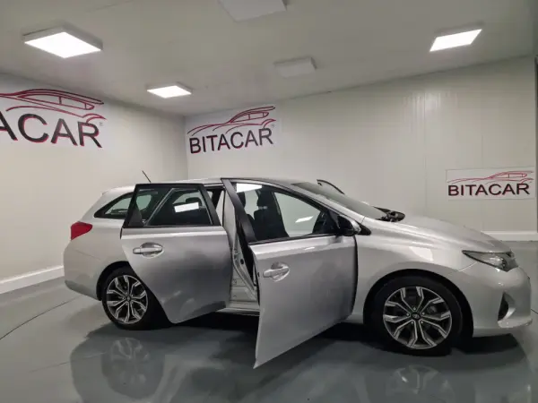 Toyota Auris Touring Sports 1.4 D-4D Active+AC 16