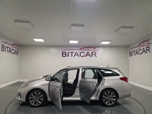 Toyota Auris Touring Sports 1.4 D-4D Active+AC 31