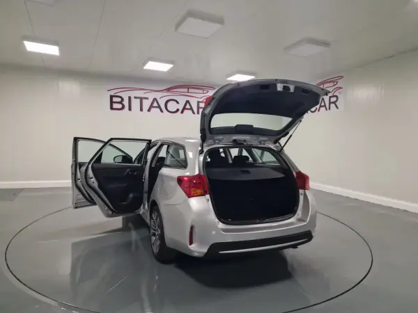 Toyota Auris Touring Sports 1.4 D-4D Active+AC 36