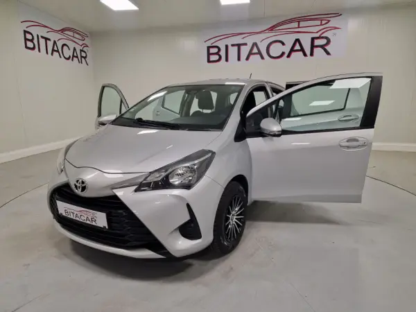 Toyota Yaris 1.0 VVT-i Active+AC 21