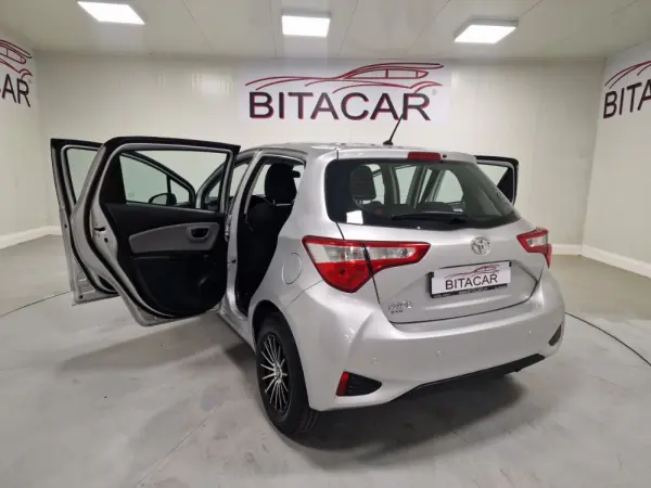 Toyota Yaris 1.0 VVT-i Active+AC 33