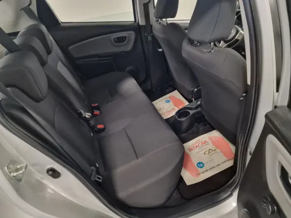 Toyota Yaris 1.0 VVT-i Active+AC 51