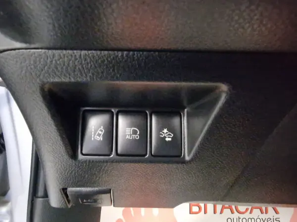 Toyota Yaris 1.0 VVT-i Active+AC 60