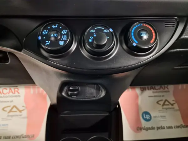 Toyota Yaris 1.0 VVT-i Active+AC 68