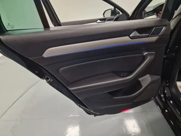 Volkswagen Passat Variant 1.4 TSI GTE Plug-in 43