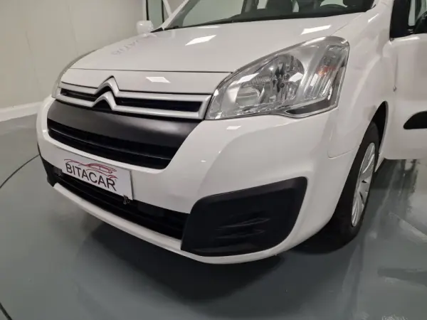 Citroën Berlingo 1.6 BLUEHDI 5 LUGARES 14