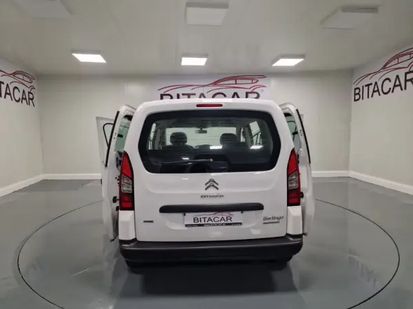 Citroën Berlingo 1.6 BLUEHDI 5 LUGARES 25